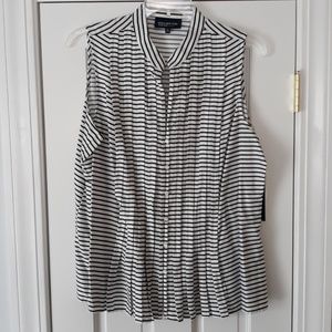 NWT: Sleeveless Shirt
